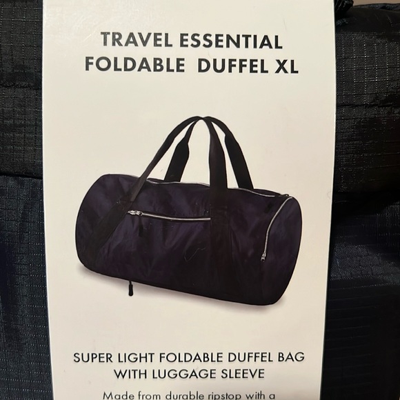 Bespoke Travel Essential Foldable Duffel XL - Picture 2 of 8